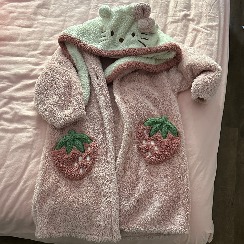 Hello Kitty Pink and Green Cozy Robe